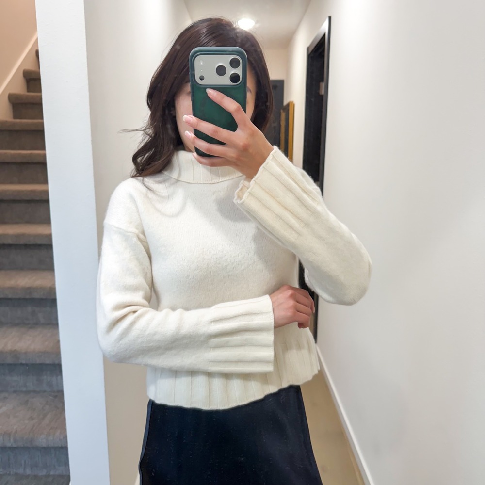 Allure Wool Cashmere Boho Minimalist Preppy Turtleneck Sweater Cottage White XS